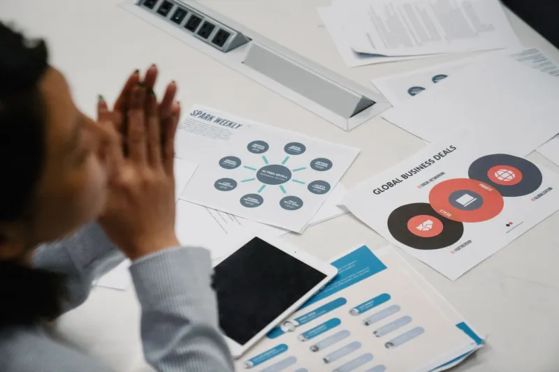 Running the Enterprise Without the Crown: How Mid-Market Operators Are Being Asked to Lead Without Authority or Reward